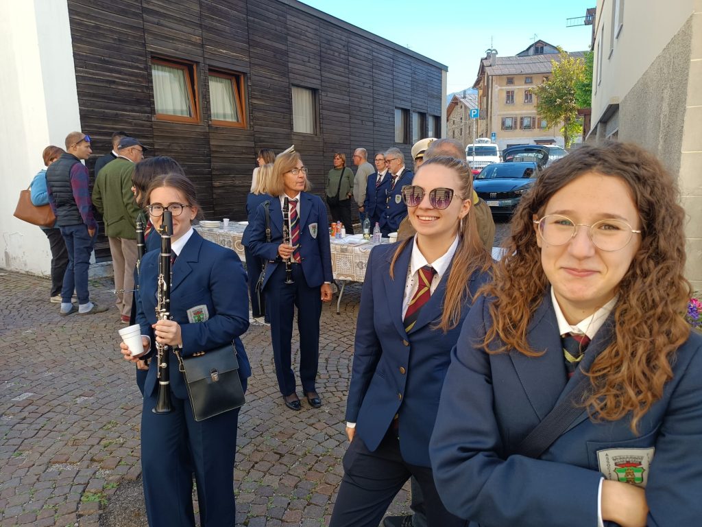 Foto: 4 Ottobre Processione Madonna del Rosario – Lozzo di Cadore